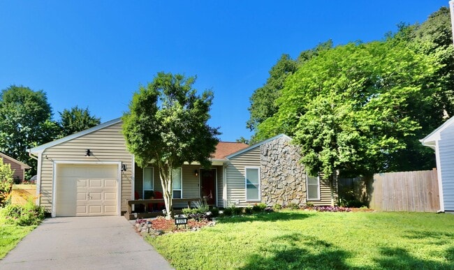 Primary Photo - Adorable 3-Bedroom Home Ready 12-05-25!! Fenced Backyard - Pet Friendly - Open Floor-Plan!