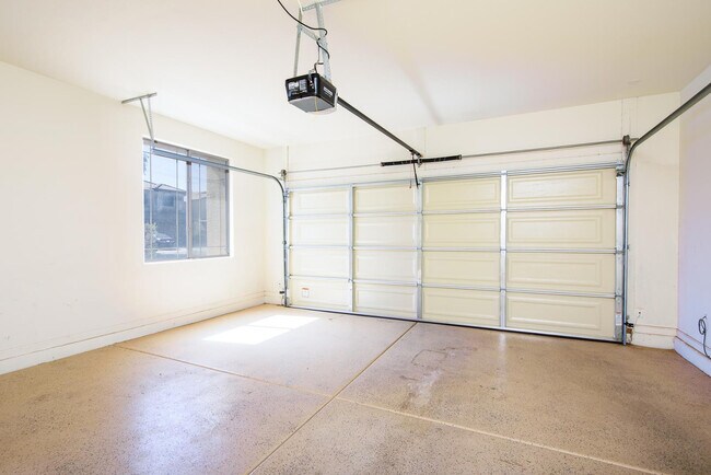 Building Photo - 21357 N Liles Ln