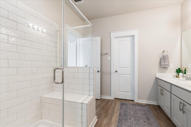 Building Photo - 17103 Crane Fly Dr