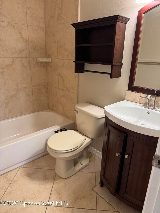 Building Photo - 118 Beach Park Ln