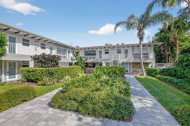 Building Photo - 414 Seasage Dr