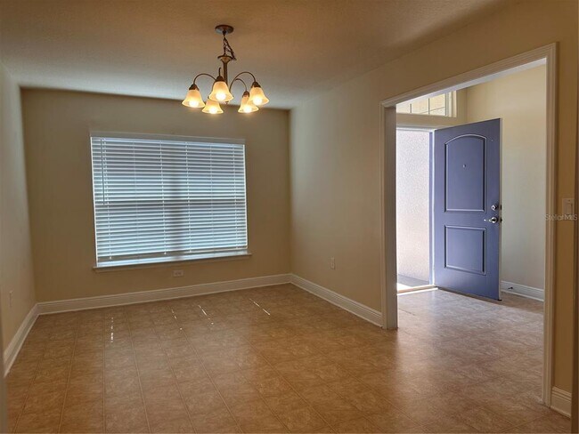 Building Photo - 402 Edith Dr