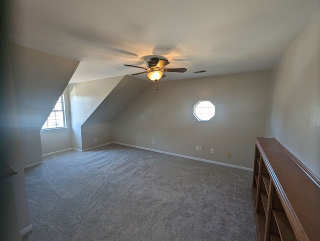Building Photo - Hanahan Lake View Home for Lease