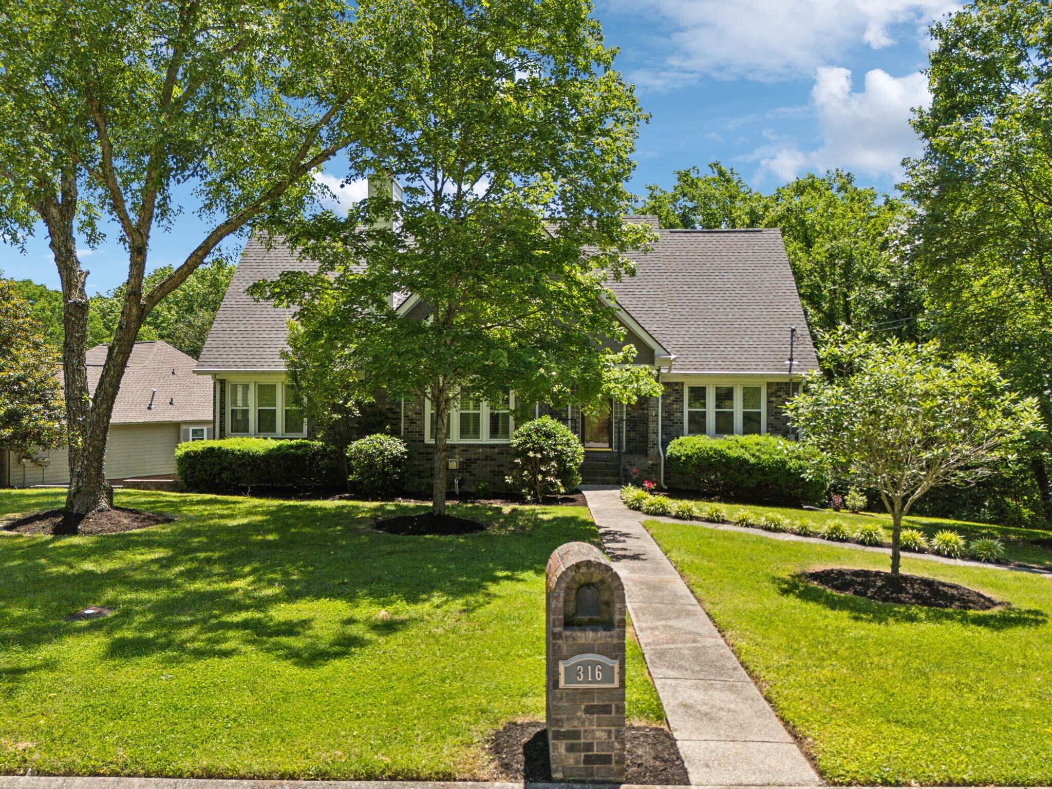Building Photo - 316 McCoin Dr