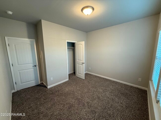 Building Photo - 200 Broussard Hl Dr