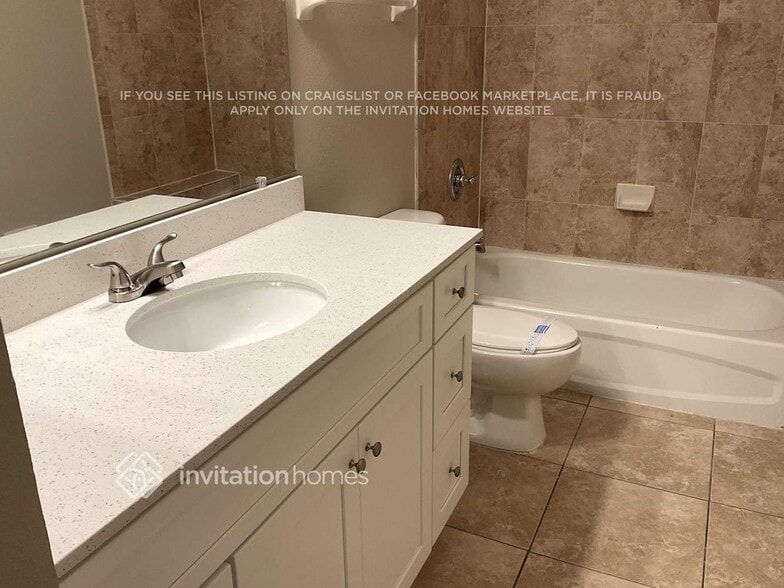 Building Photo - 902 Willow Oak Loop