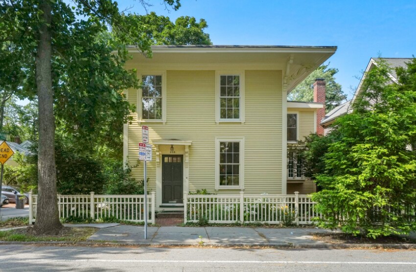 Primary Photo - 259 Mount Auburn St