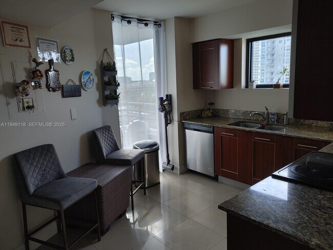 Building Photo - 3300 NE 191st St