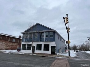 Building Photo - 1988 South Park Ave