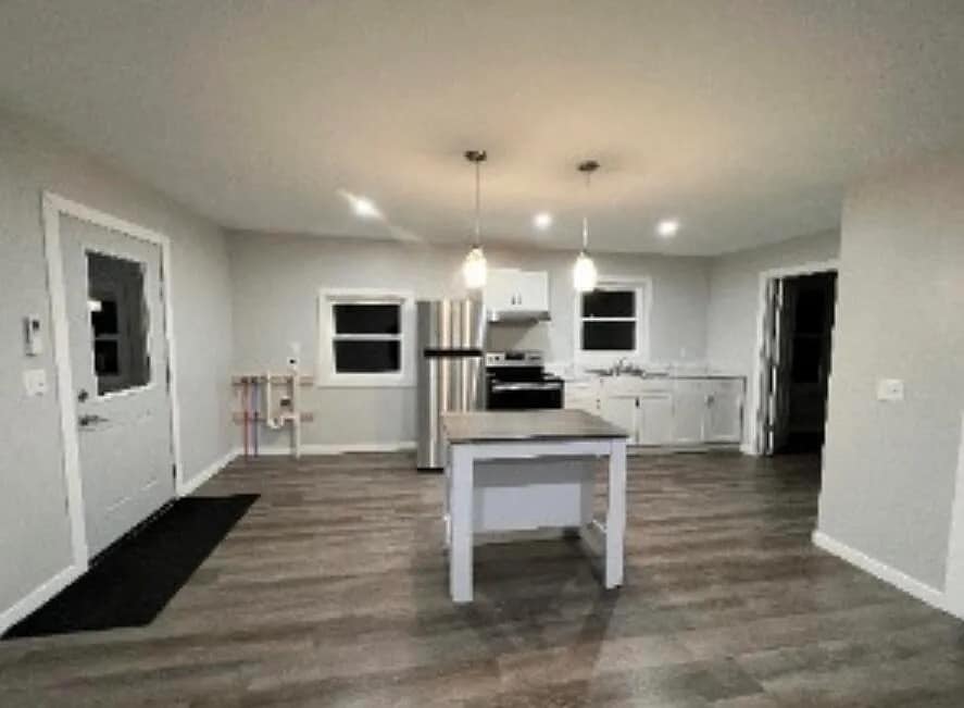 Building Photo - 367 Margaret Ann Dr