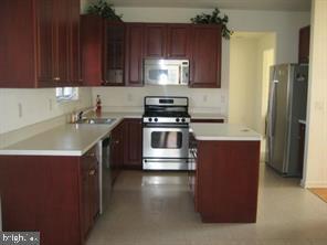 Building Photo - 4 Cobblers Cir