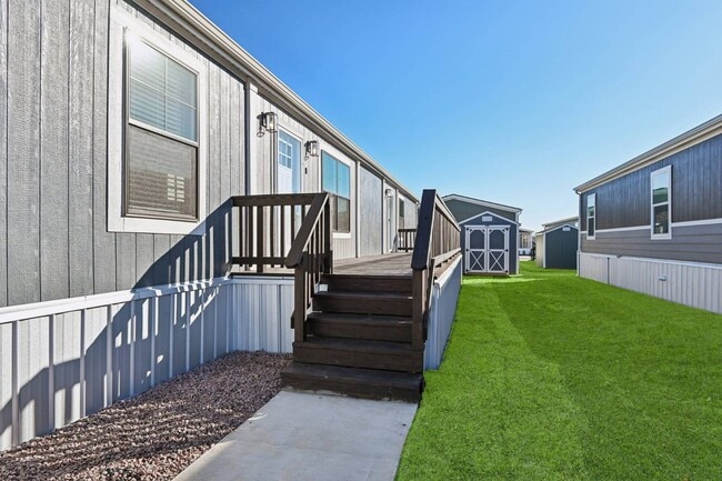 Building Photo - 1614 Swallowtail Dr