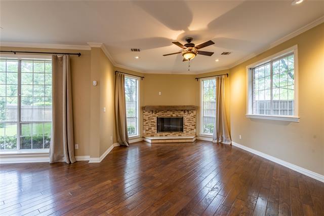 Building Photo - 325 Highland Oaks Cir