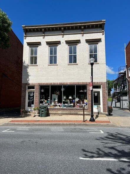 419 N Market Street - 419 N Market St