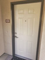 Building Photo - 1404 Scholarship