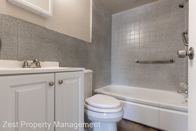 Building Photo - 3 br, 1 bath House - 17605 Stephens Drive