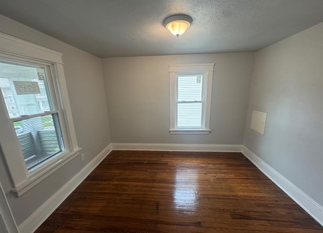 Building Photo - 15815 Parkgrove Ave