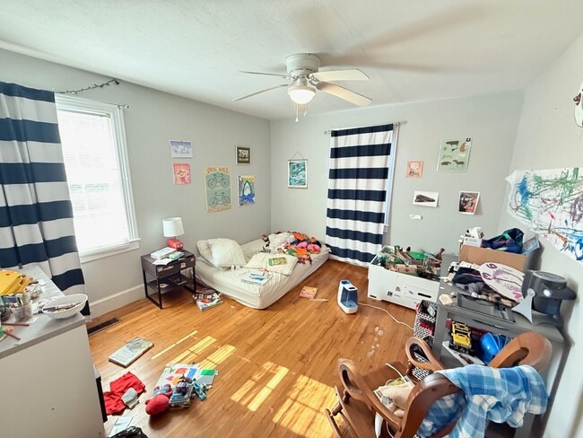 Building Photo - 2BR Normaltown Home