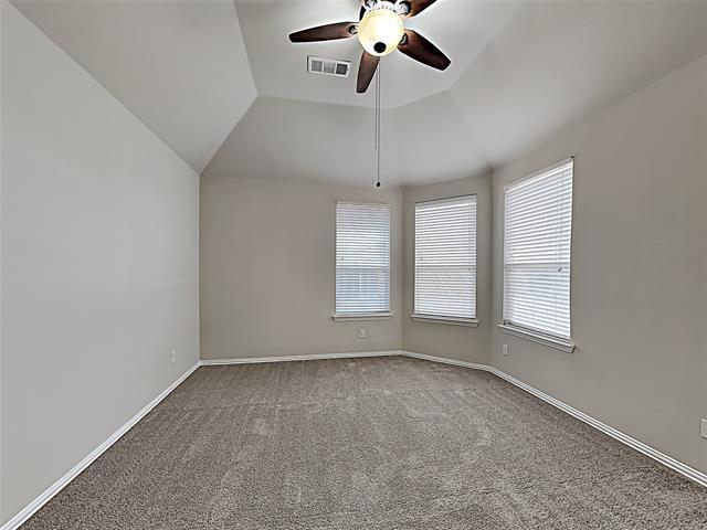 Building Photo - 661 Cattlemans Way