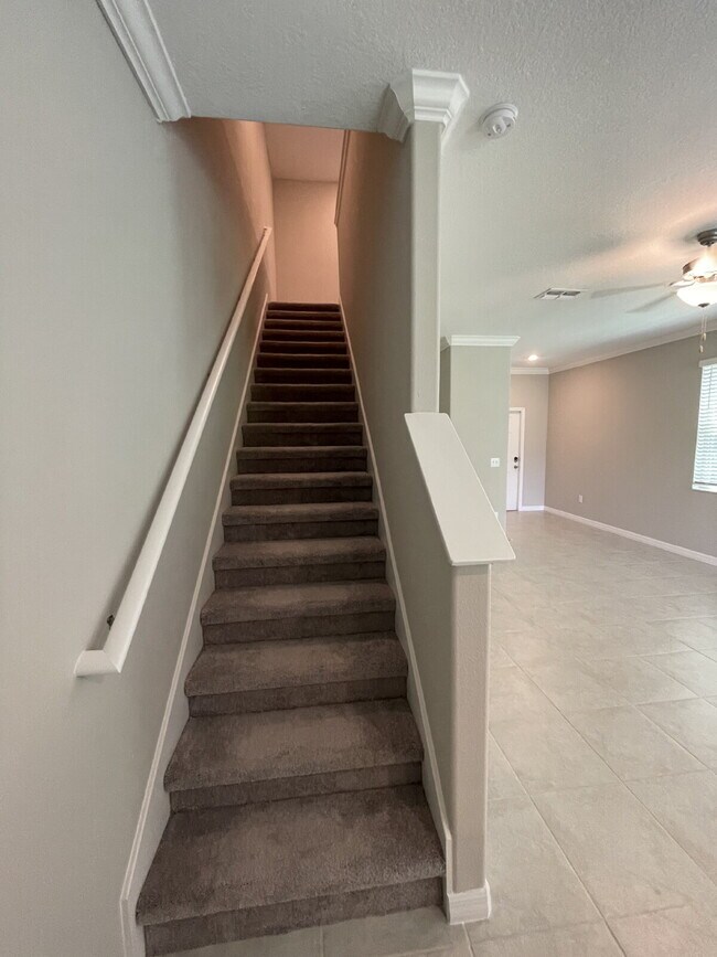 Building Photo - 23213 Willow Glen Way
