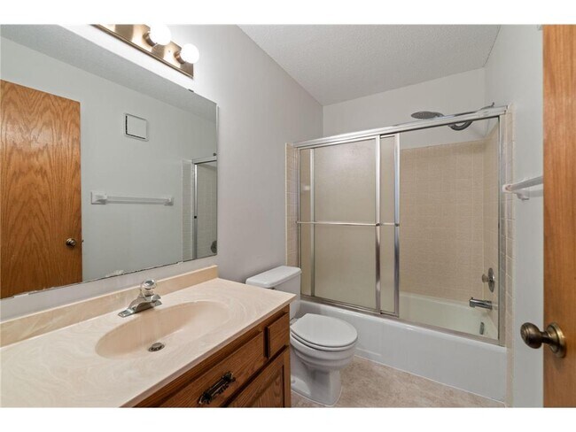 Building Photo - 7200 Cahill Rd