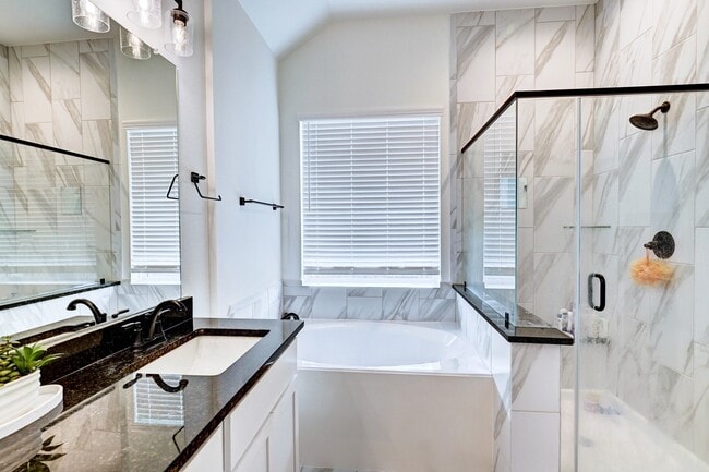 Building Photo - 1523 Cathedral Bend Drive