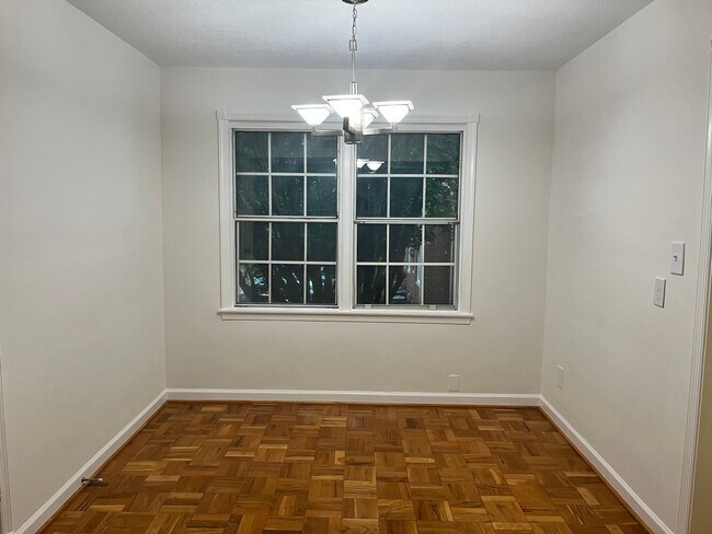 Building Photo - 6701 W Wakefield Dr