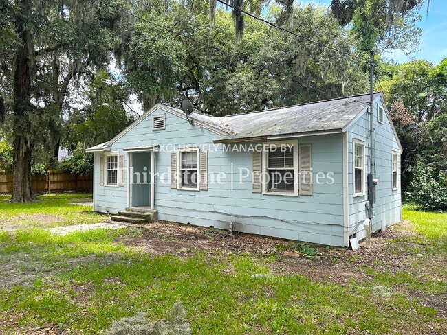 Building Photo - 7959 Concord Blvd W