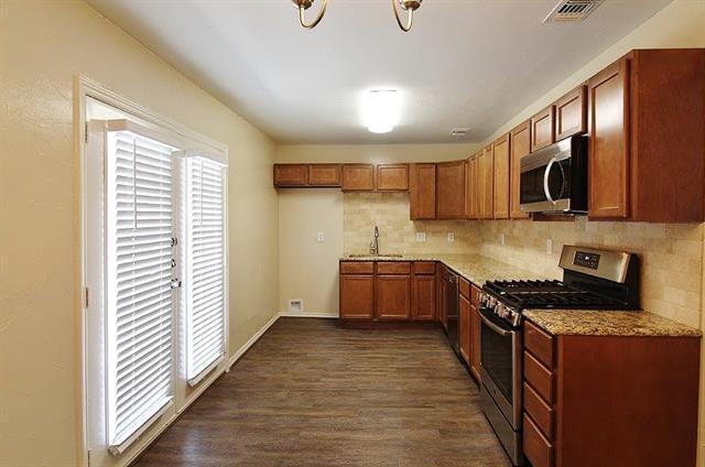 Building Photo - 610 Overlook Dr