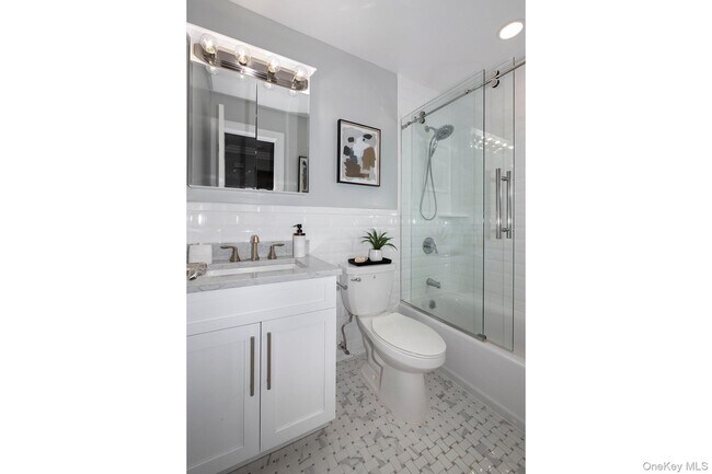 Building Photo - 310 Saddle Rock Rd