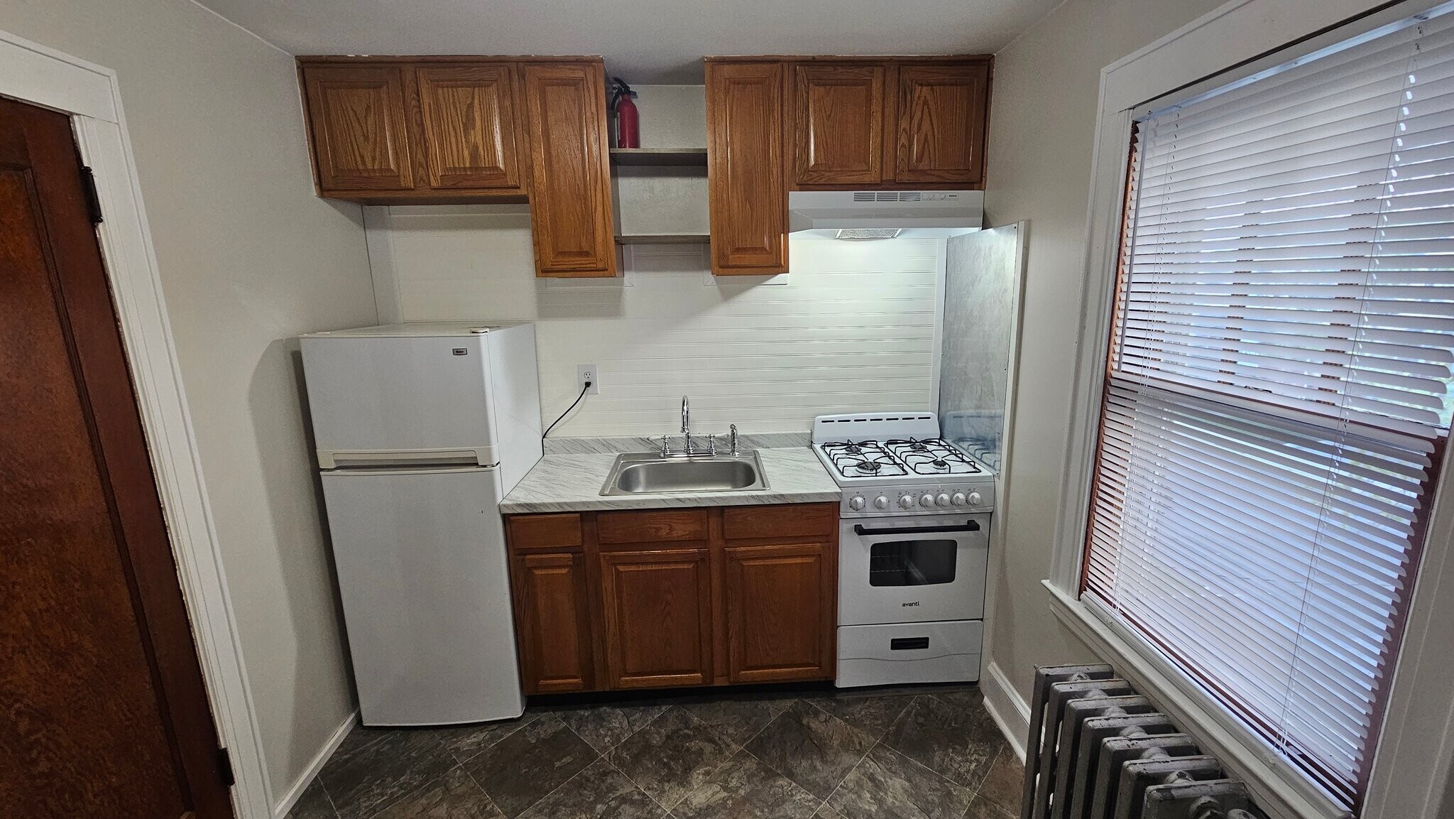 Building Photo - 415 Lincoln Ave