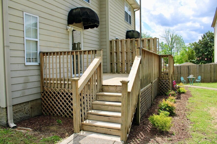 Back Deck - 161 37th Ave N