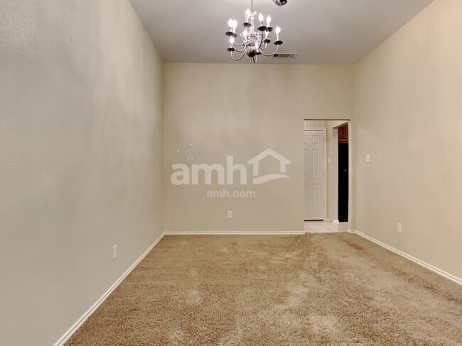 Building Photo - 5776 Jillian Way