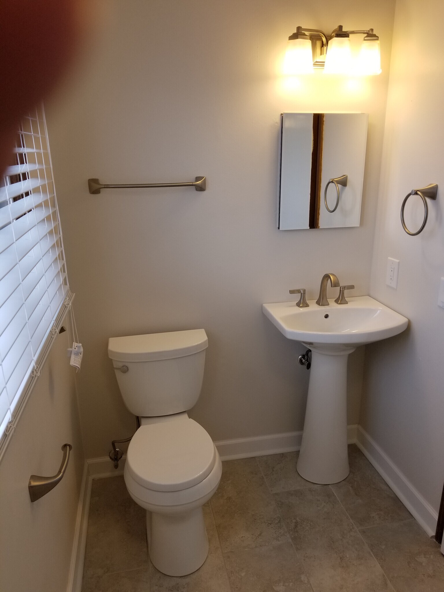 Separate Master WC - 6734 Worth Ave