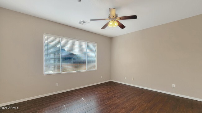 Building Photo - 9037 W Plum Rd