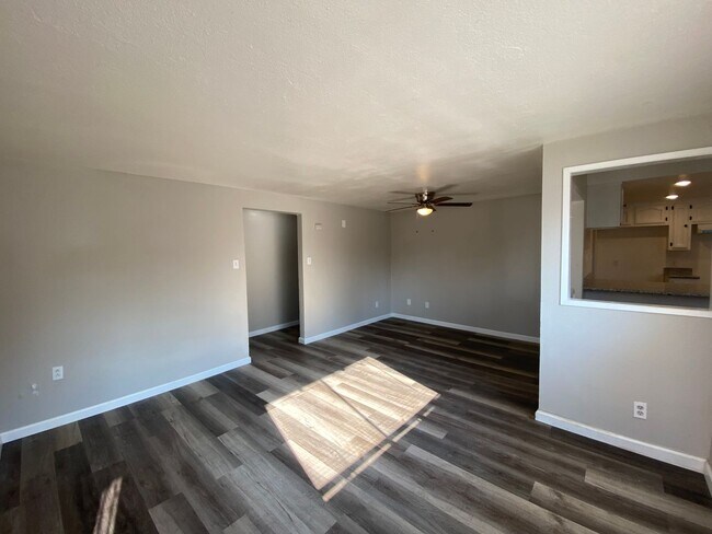 Primary Photo - 110 Cooper Ave