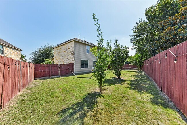 Building Photo - 538 Travertine Trail