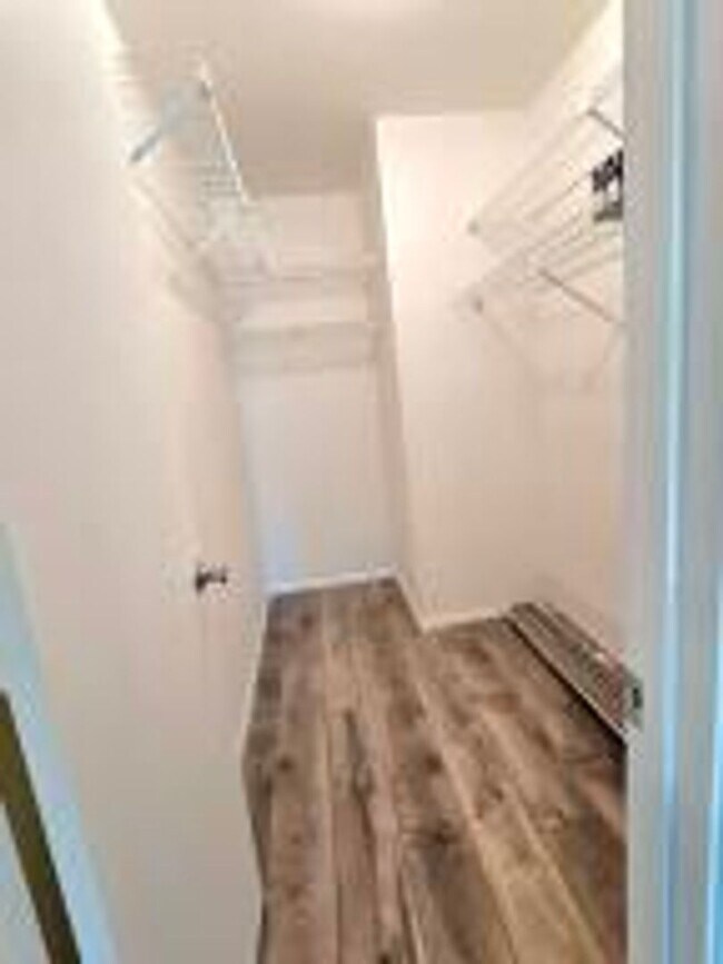 Building Photo - 2 Bed 2 Bath $1700 Rental 55+ in Vista St ...