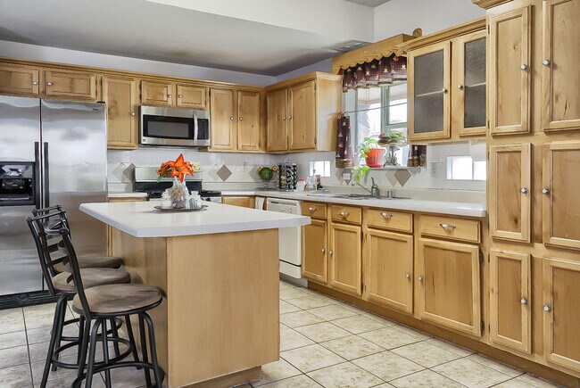 Building Photo - 401 Santorini Ct