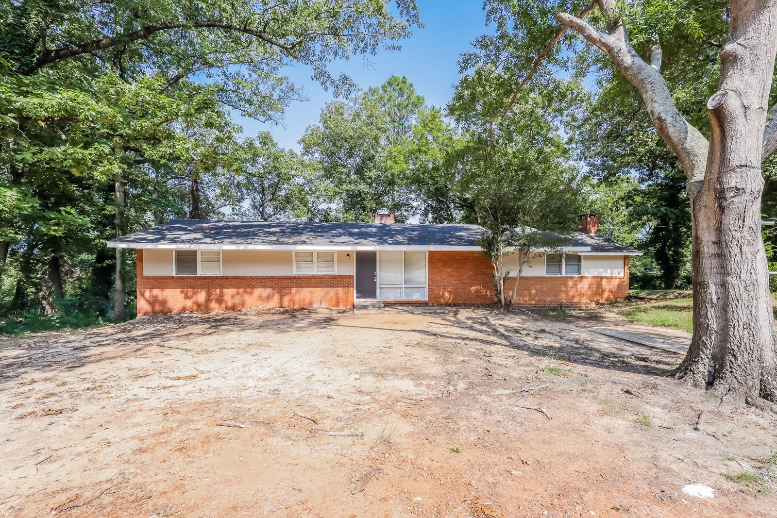 Building Photo - 3965 Mosley Dr