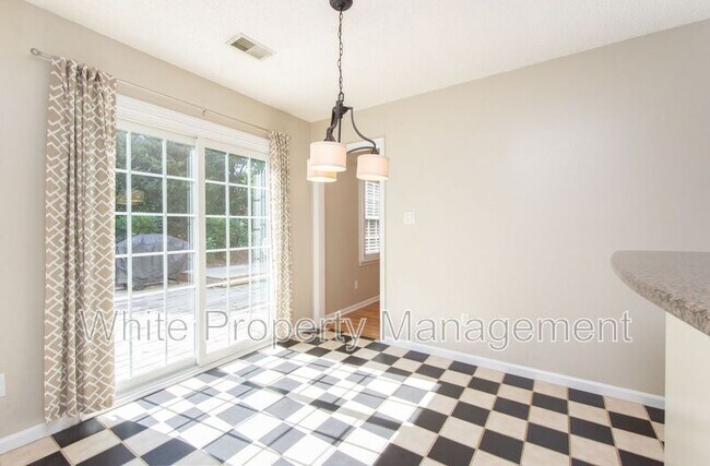 Building Photo - 3209 Silver Pond Ct