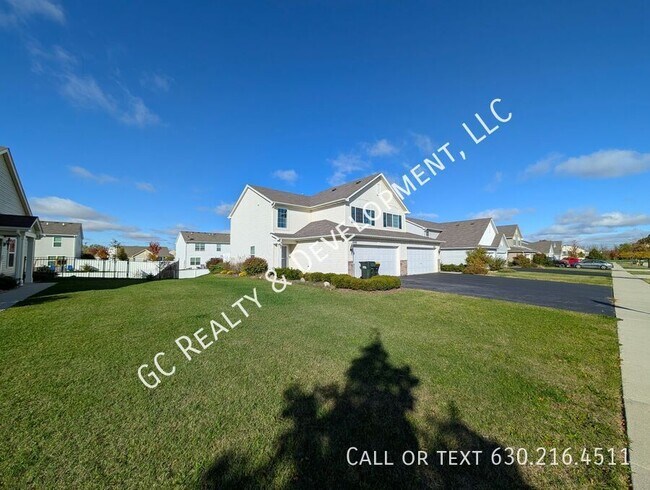 Building Photo - 646 Vine St