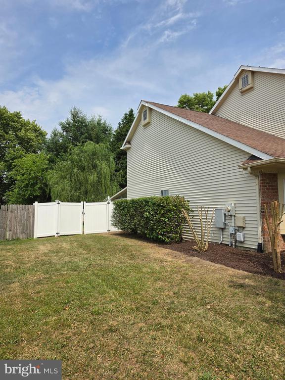 Building Photo - 9 Gristmill Dr