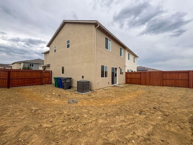 Building Photo - $500 MOVE IN SPECIAL OFF FIRST MONTHS RENT.