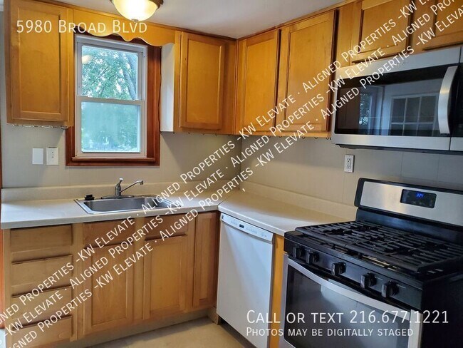 Building Photo - Welcome home !!