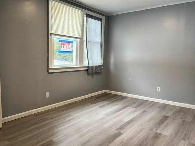 Building Photo - 210 Mt Prosper Rd