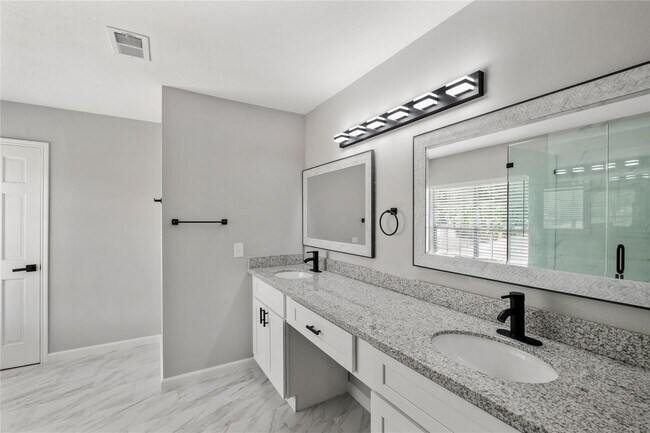 Building Photo - 4523 Waterfall Way