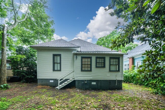 Building Photo - 1715 Berkley Ave
