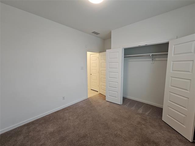 Building Photo - 3915 Chesapeake Ln