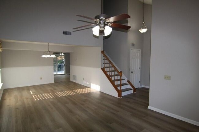 Building Photo - 175 Douglas Fir Ct